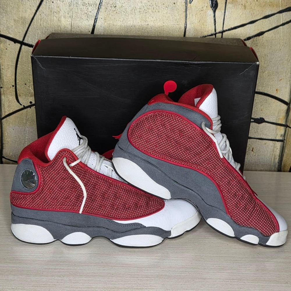 Jordan 13 Retro Red Flint Kids GS Sneakers Gym Red White 884129-600 Size 5.5Y